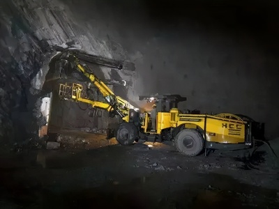 露天礦山邊坡與排土場事故隱患排查處置及開采加工基礎(chǔ)